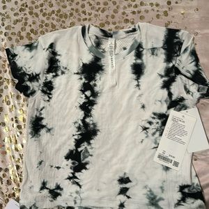 Lululemon Train to Be Short Sleeve Shibori Tie Dye Top Size XS